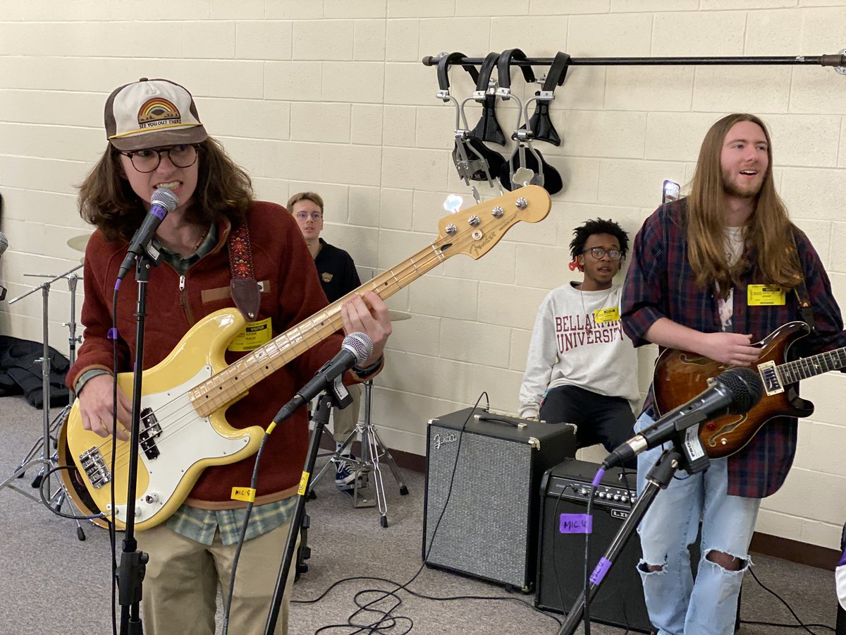 Lookie who came to visit during house band today? <a href="/GCHSFineArts/">Guerin Catholic Fine Arts</a> <a href="/JackHodde/">Jack</a>