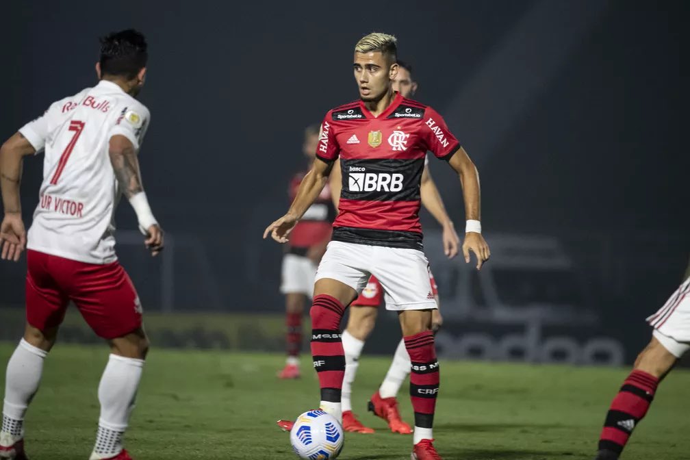 futebol_info's tweet photo. Emprestado, Andreas Pereira não quer voltar para o Manchester United e pediu uma transferência em definitivo para o Flamengo.

🗞 Daily Mail
📸 Alexandre Vidal https://t.co/ZvSX0zvjyL