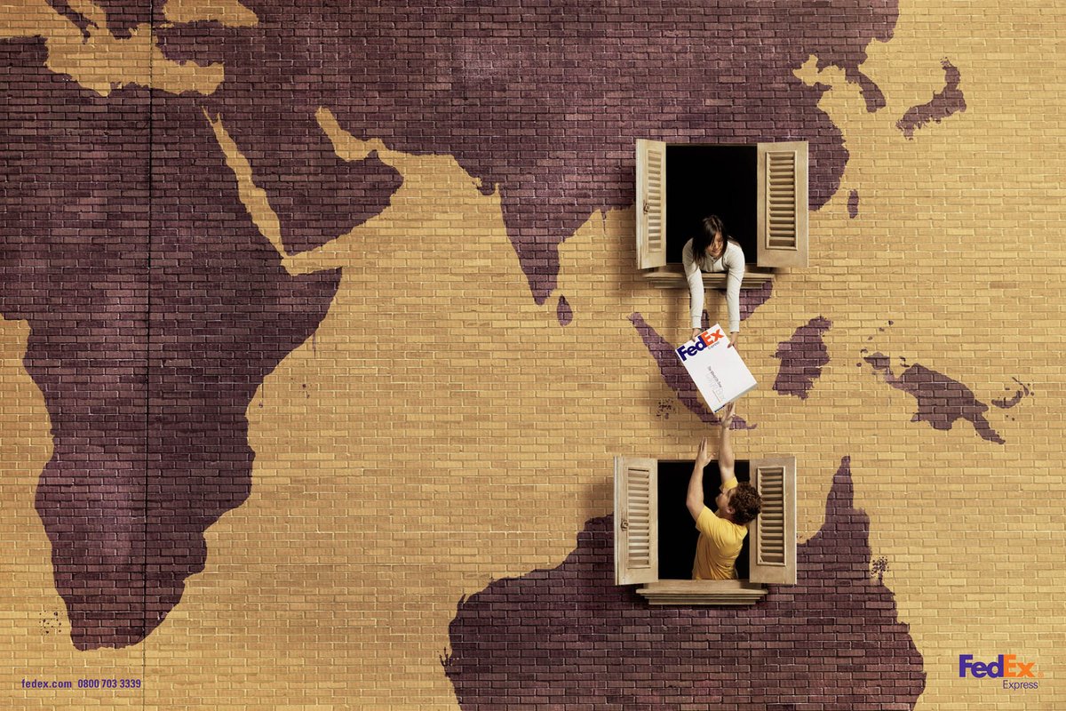 OutgrowCo's tweet photo. This stunning ad by FedEx shows that their delivery service from one continent to another is as fast and as smooth as handling over a package to your neighbour.
#marketing #advertising #digitalmarketing
#branding #simlicity #contentmarketing #iteractivecontent #fedex https://t.co/y9dVDW2QDy