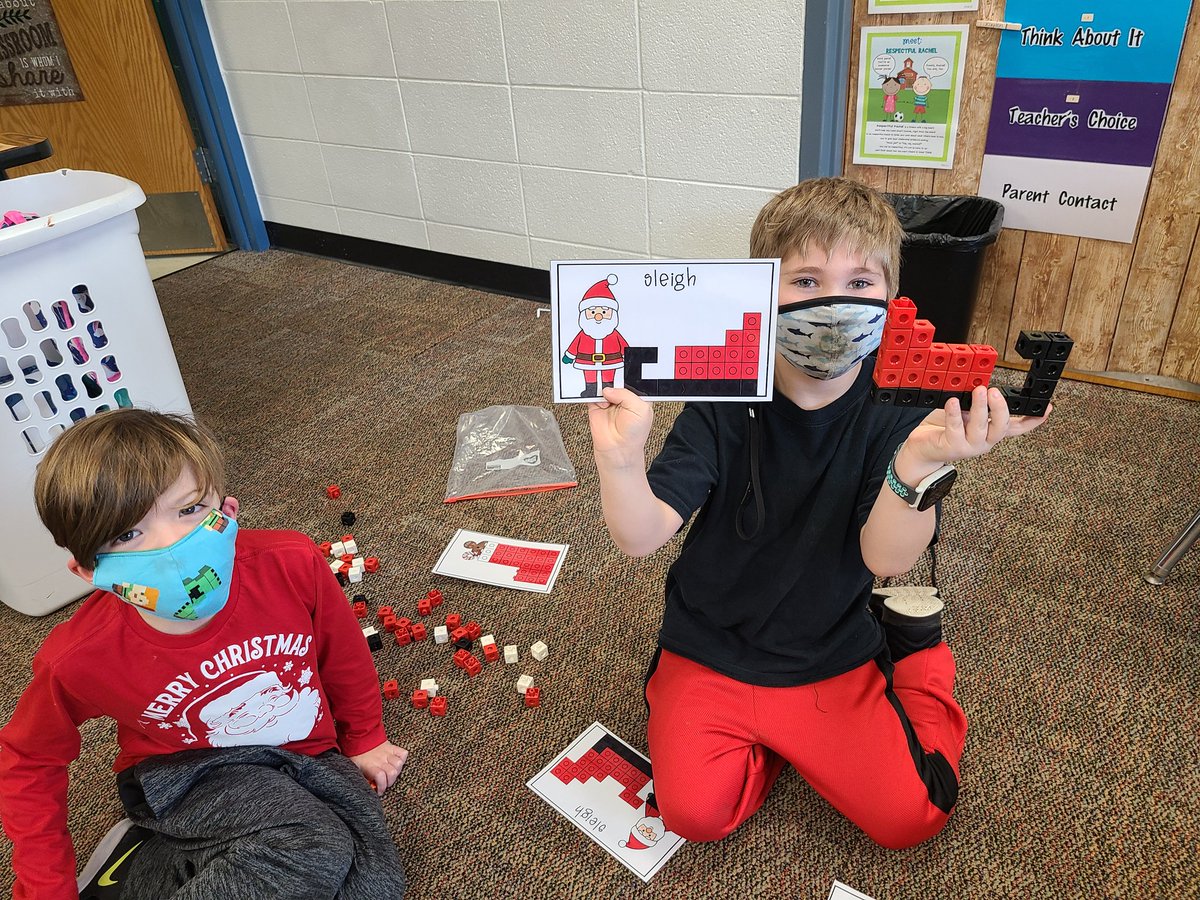Njordan_teach1's tweet photo. And one more because they loved it so much! @VV_Voyagers #fabulousfirsties #enjoytheview #funwithcubes https://t.co/fqtbdbQAgG