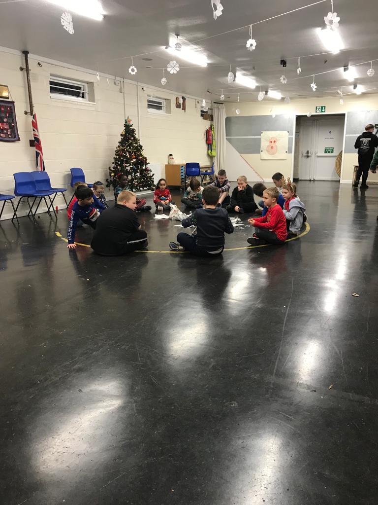 FirstHindley's tweet photo. Pass the parcel 
#1sthindley #scouts https://t.co/BfJoCGk4pp