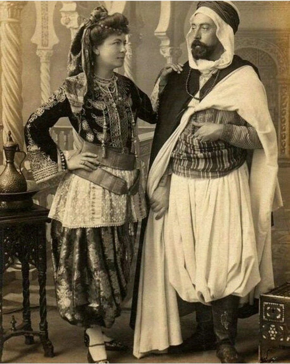 MoroccoFirst2's tweet photo. @yasminesabah18 هازين 🥴🥴🥴🥴😁😁😁 https://t.co/YaEqXsGy46