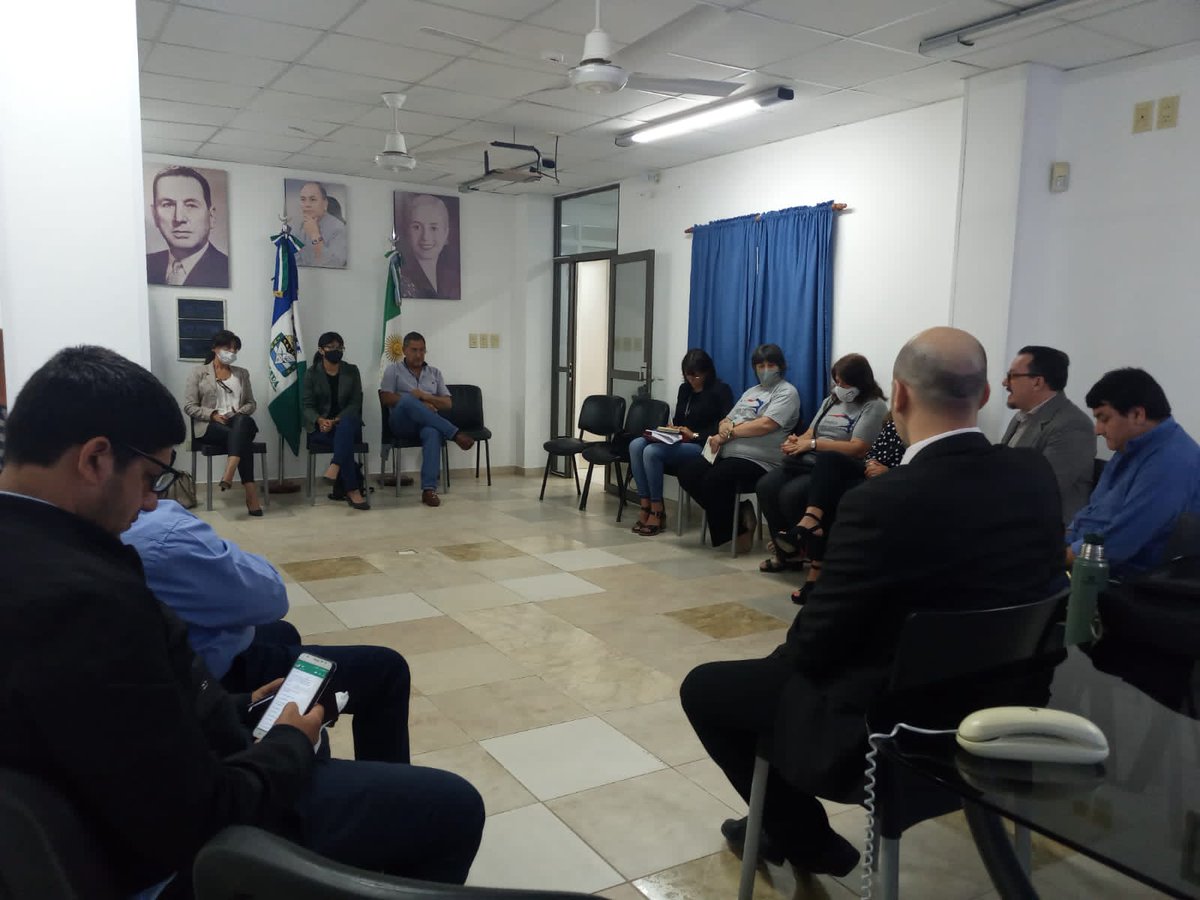 JoseMariaSerbin's tweet photo. En la sede de UATRE mantuvimos la reunión de la Mesa contra la Trata Chaco. Junto al delgado provincial Fernando Lovey y funcionarios de distintos estamentos del estado nacional, municipal y la sociedad civil efectuamos un análisis del trabajo  y los desafíos para el 2022. https://t.co/TAMd0C3fUc