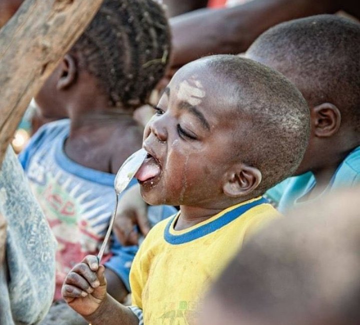 Stofu's tweet image. Ngizi funela Ultramel kuphela nje uma sesifihla "number 1 citizen" next week 😵‍💫🙏