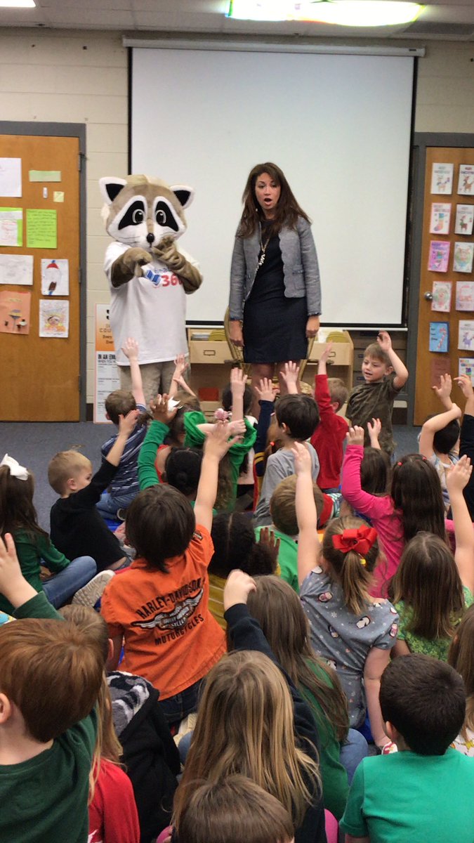 <a href="/TNedu/">TN Dept of Education</a> <a href="/SchwinnTeach/">Penny Schwinn</a> Riley visit <a href="/oes_cougarcubs/">Oakmont Elementary</a>