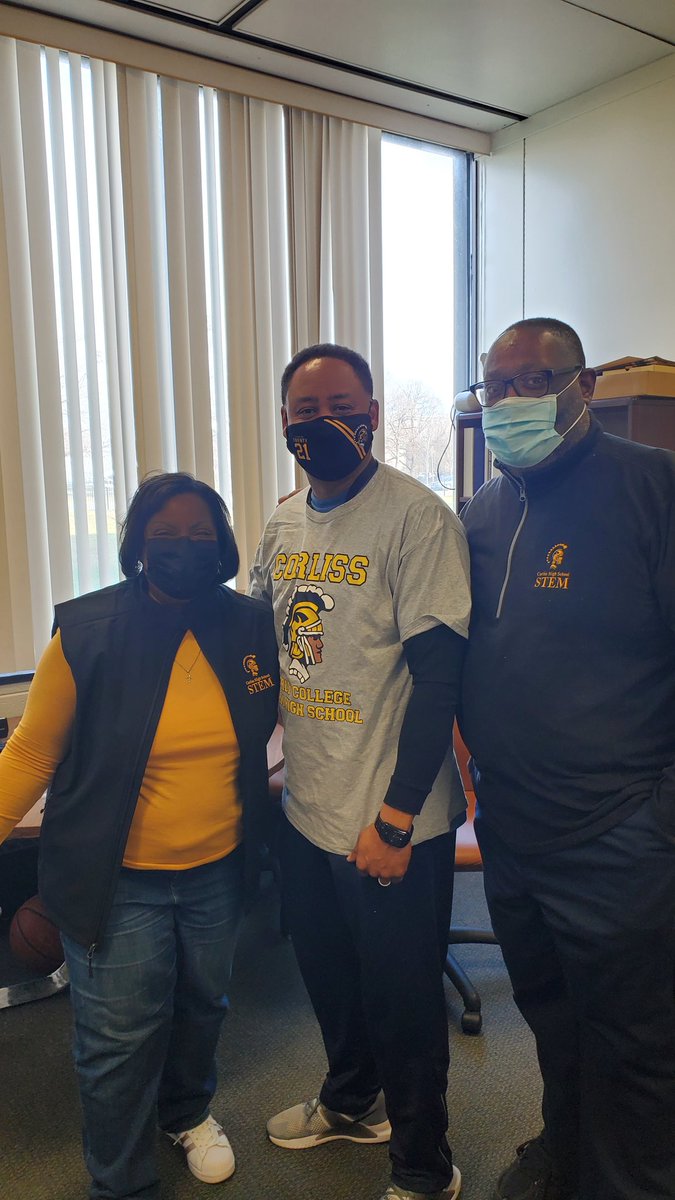 ali_corliss's tweet image. The Corliss c/o 1978 has gifted 5 Corliss families with $1,000 each as a gift for holiday season. THANK YOU Class of 78. You are Corliss...You are ELITE!
@CorlissSTEMHS @ChiPubSchools @TheFundChicago @TmTonton55 @SheilaSterling @HopeDealerCH
#InPursuitOfExcellence