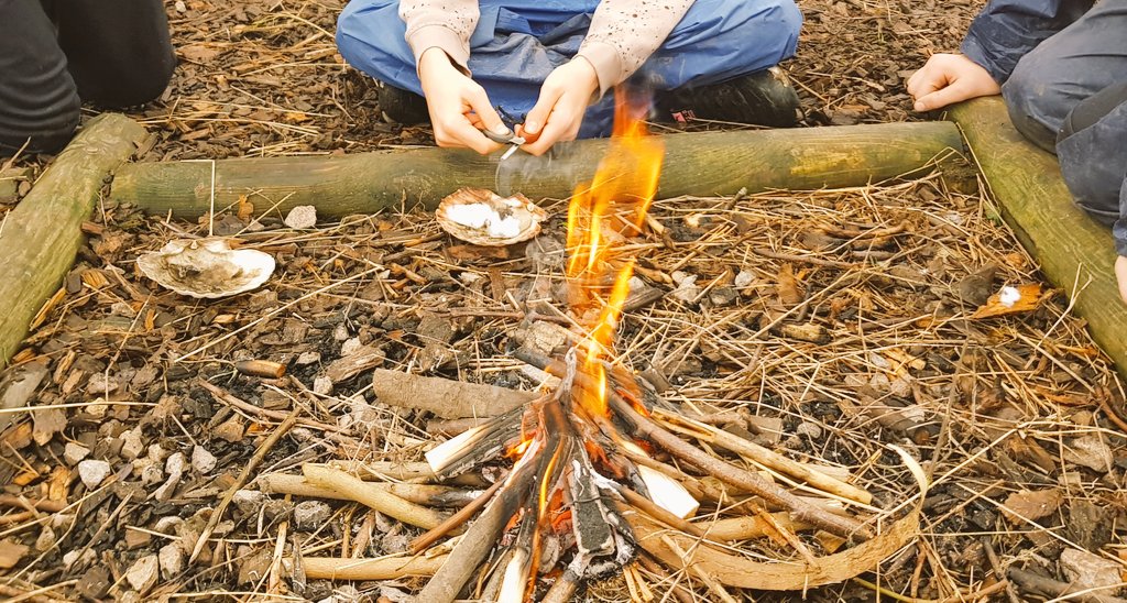 RootedInUnity's tweet image. I love how the fire brings together even the most reluctant of the group! Building self confidence with difficult tasks and working on communication skills. Lots of smiles with burnt popcorn and toasted brioche. 🌱🔥 #forestschool #thisisap @UnityBlackpool