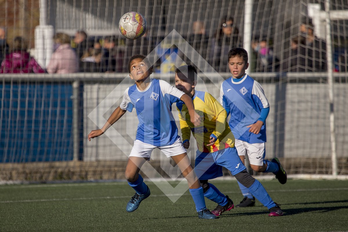 SEAEM_1925's tweet photo. #Base | 📷 Fotogaleria del partit de dissabte al Recasens entre el Benjamí masculí A i l'EF La Noguera

#partdelsomni

👉 Totes les fotos: https://t.co/NWb0asyujn https://t.co/d3bx2Wz5k9