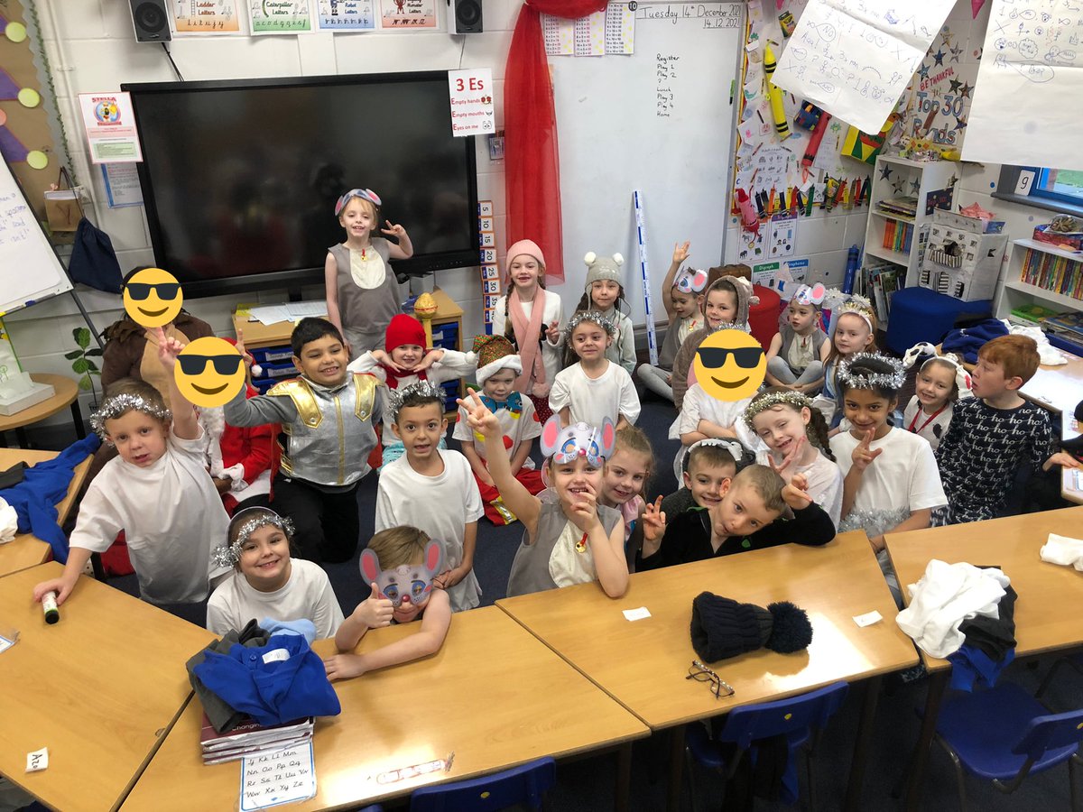 deltacravennsy's tweet photo. A huge thank you to Key Stage 1 who did amazingly well in our 4 Christmas plays today (yes 4!). I am so proud of you all! @DeltaCraven https://t.co/44tKMiCKVY