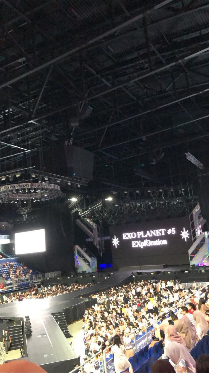 miraeayo's tweet photo. Exactly 2 years ago <3 

#EXplOrationinKL
#EXplOrationinMY https://t.co/HIV4Qj2JrK