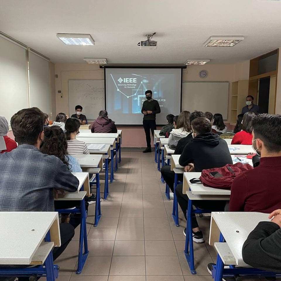IeeeNohu's tweet photo. IEEE NÖHÜ Ailesi olarak @ohuelektromobil takımı ile birlikte Ar-Ge Süreci ve PCB Tasarımı, Proteus Devre Tasarımı, Breadboard devre kurma ve Multimetre ile ölçüm alma yöntemlerini gösterdiğimiz eğitimimize katılım sağladıkları için teşekkür ederiz.🌟

@NOHUMuhFak 
@KutsiErduran https://t.co/6m6KNUaVRm