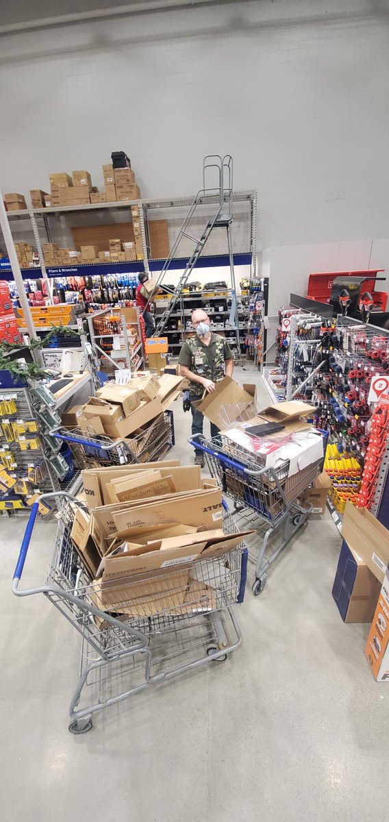 Lowes0560's tweet photo. #team560 Continues to crush it! #cardboardchallenge @R18Merch @EamonnG84 @Anthony_Battle1 https://t.co/1JBfHGG8g9