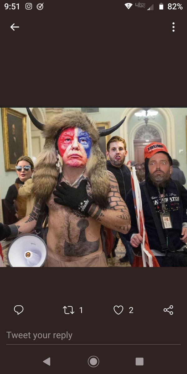 RichardJablon10's tweet photo. @SergioGor @DonaldJTrumpJr @BillOReilly Is this picture in the book? https://t.co/zruJX8gtop