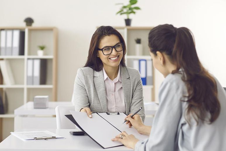 JasonCorriere's tweet photo. Stand out among other #jobseekers by utilizing these #careertips for increasing your chances for landing an offer.  https://t.co/na86KJYeiN https://t.co/L4DyU2bhBD