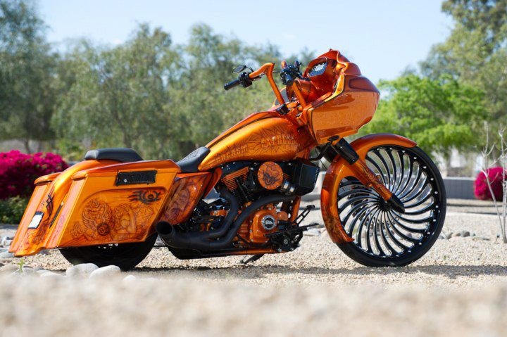 Smt_MachiningCo's tweet photo. What do you think of this build with our Hurricane #smtwheel?
.
.
.
#baggernation #bigwheelbagger #baggerlife #customharley #harleydavidson #harleybagger #customwheel https://t.co/x3Mdei9uhT
