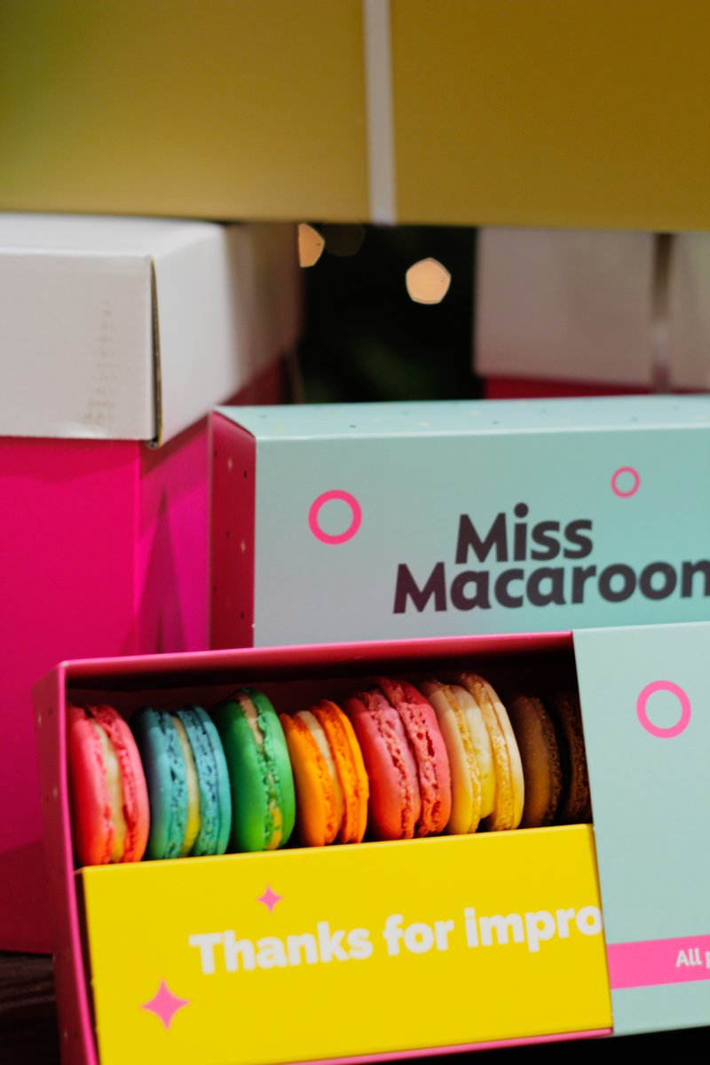 🚨 5 DAYS UNTIL LAST ORDERS🚨 

Don’t leave your stocking fillers till the last minute… 👀💗

#MissMacaroon #SocEnt #Christmas