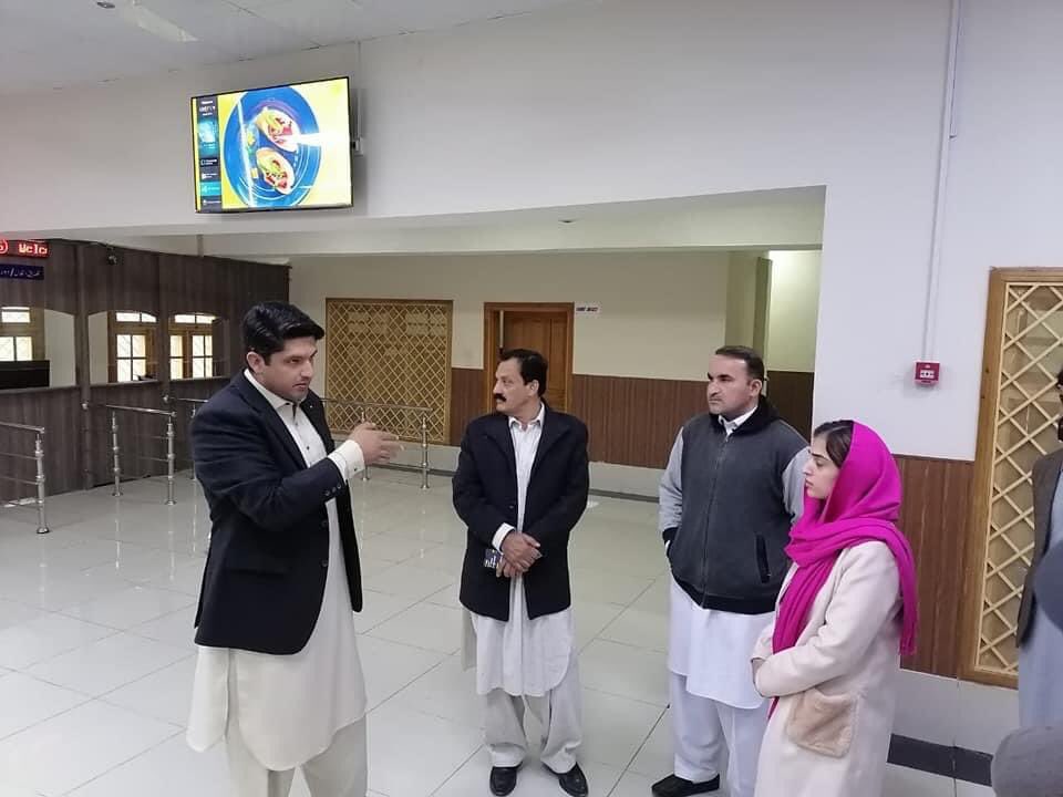 dcswabi's tweet photo. Capt. (R) Sana Ullah Khan, Deputy Commissioner Swabi along with ADC (G), Swabi, ADC (F&P), Swabi and Assistant Commissioner Lahor visited/ inspected Service Delivery Center, Lahor. #ServiceDeliveryCenter #Swabi https://t.co/nt6j0Qyqqg