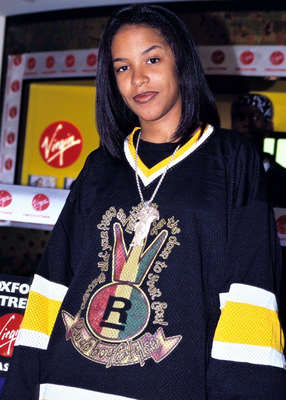 rappers wearing hockey jerseys on X: Aaliyah wearing a jersey I can't find  any information about.  / X