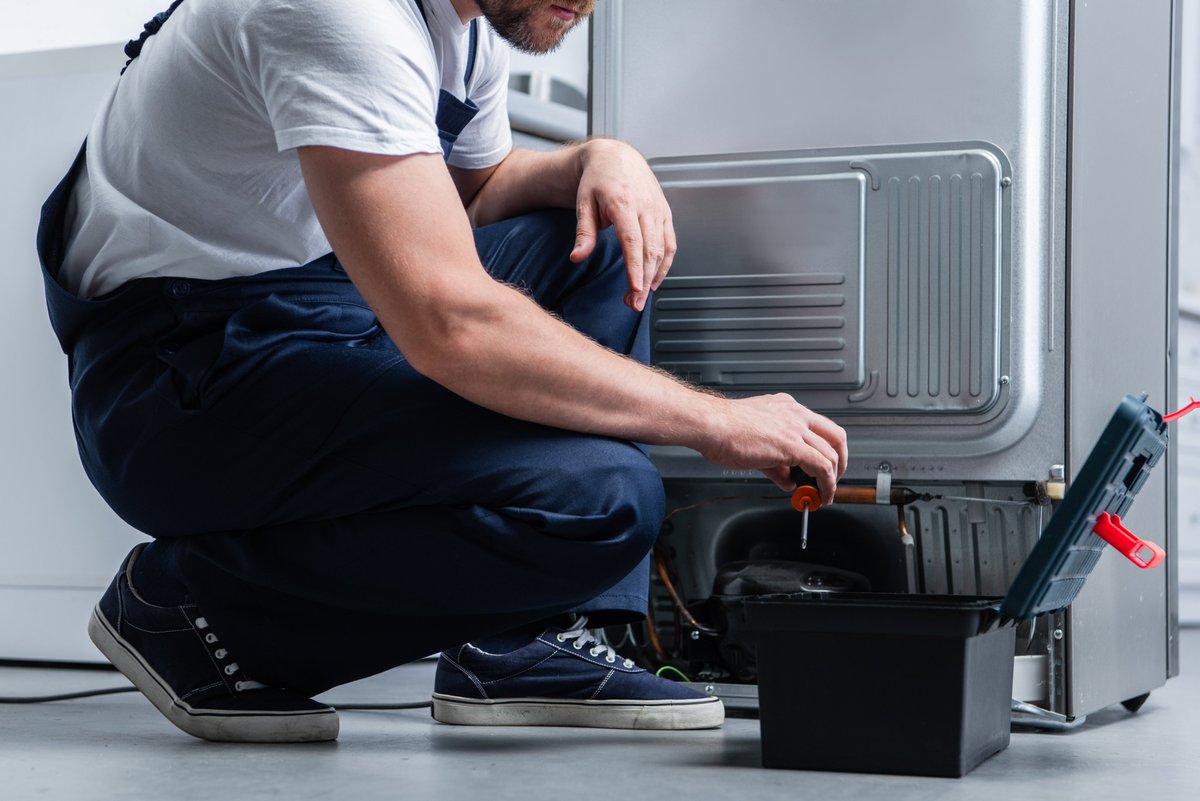 AlphaAppliance_'s tweet image. Here are some #tips to help you keep your #fridge in great working order!

🔧Read More: alphaapplianceservices.ca/blog/7-tips-to…

#FridgeMaintenance #KitchenAppliances #FridgeRepair #Refrigerators #RefrigeratorRepair #RefrigeratorRepairRichmondHill #HomeApplianceMaintenanceTips #MaintenanceTips