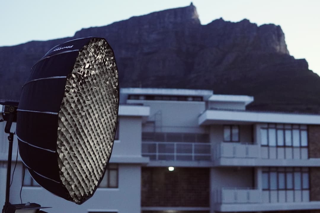 CaraRust's tweet image. Some nighttime BTS moments from 'The Date' (working title) 🎞️📸 #indiefilm #capetown