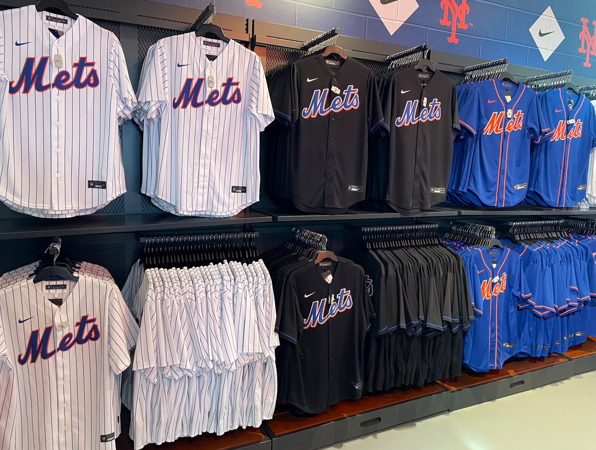 MetsTeamStore's tweet photo. Jersey appreciation post 😍 @Mets #LGM #NYM #teamstore #CitiField #Mets https://t.co/hmTgkImJbN
