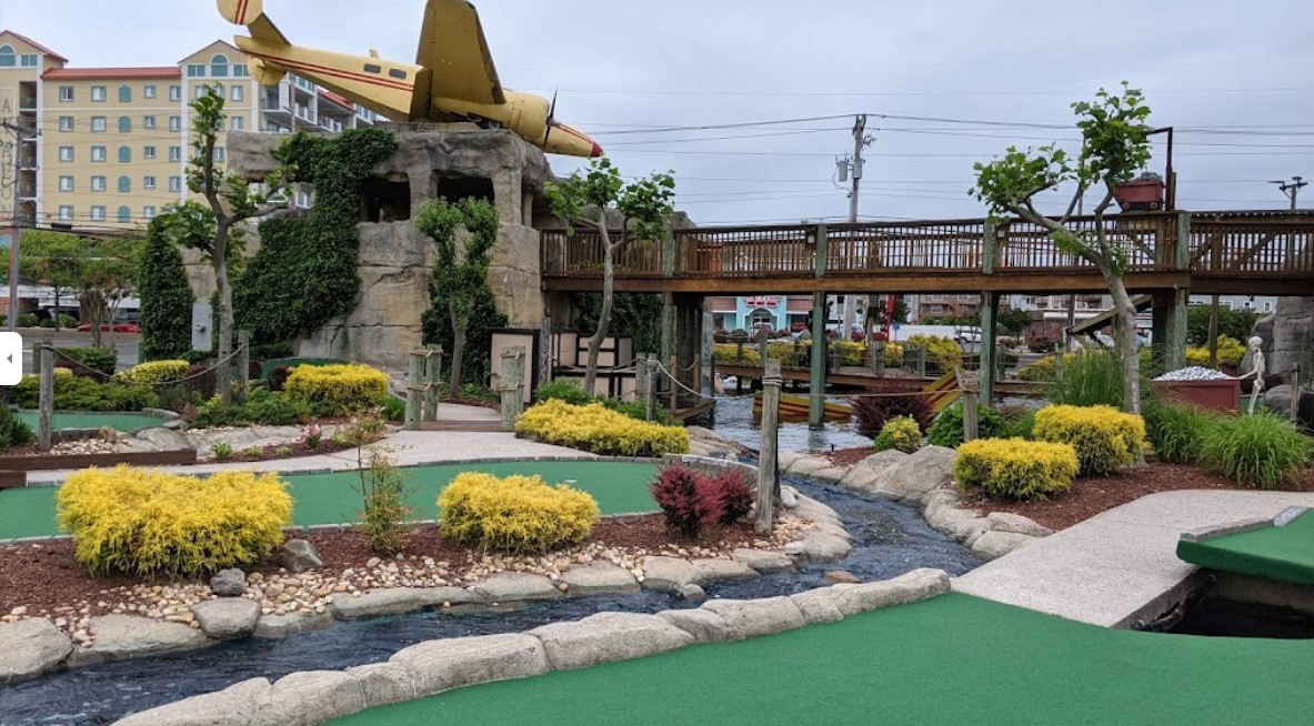 AccessMiniGolf's tweet image. Course Highlight: Lost Treasure Mini Golf (Ocean City, MD) is a lot of fun w/ 18-holes wheelchair accessible. losttreasuregolf.com/miniature-golf… @ProfessorHacker @OCMaryland @TravelMD #AccessMiniGolf #MiniGolf @PuttingPenguin @MisterMiniGolf @BrooksHolt @CouplePutts @PuttCastMini ♿️⛳️