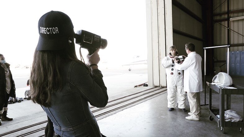 Sarah Moshman (@sarahmosh) on Twitter photo That’s a wrap on Unbound: a short fiction film I directed about the 1st mom in space w/ <a href="/laurenlapkus/">Gunner Lhabeeuh</a>! It was such a joy working with this cast & crew, I’m so grateful for everyone who came together to make this movie! Next up: editing 🚀🎬🎥✨ That’s a wrap on Unbound: a short fiction film I directed about the 1st mom in space w/ <a href="/laurenlapkus/">Gunner Lhabeeuh</a>! It was such a joy working with this cast & crew, I’m so grateful for everyone who came together to make this movie! Next up: editing 🚀🎬🎥✨