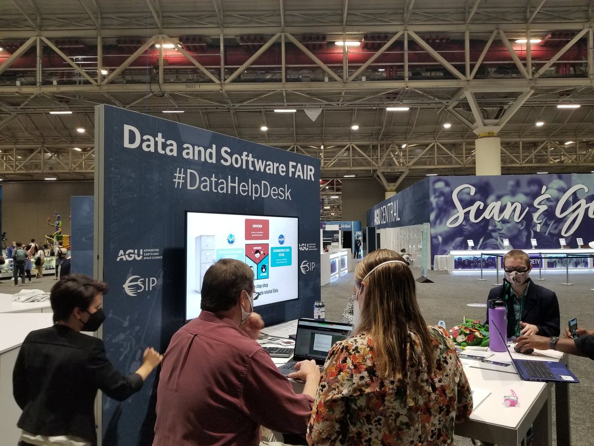 Anirudh_14's tweet image. The #datahelpdesk at #AGU21 is well hidden. Come find it at Hall B near registration.