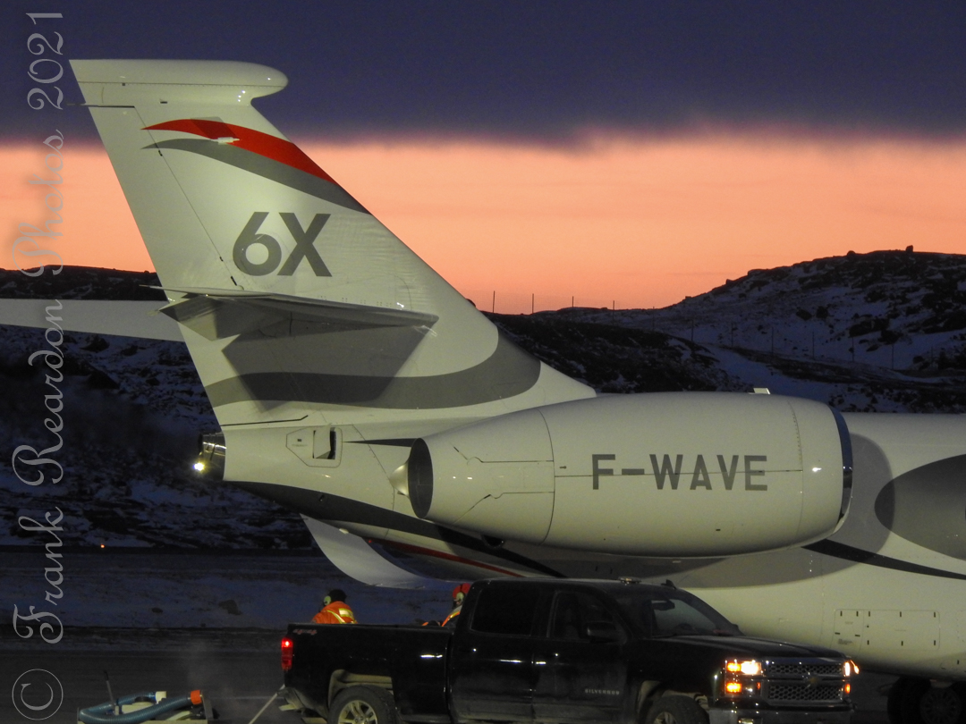 FrankReardon1's tweet photo. Very cool to see the NEW #FWAVE #FA6X @DassaultFalcon 6X in #Iqaluit #Nunavut to carry out some Cold Weather Testing DEC.14.2021 #YFBSpotters #YFB https://t.co/7BP8n1OfuA