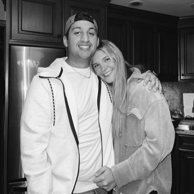 MaddyRydzewski's tweet photo. #NewProfilePic https://t.co/ssDPf03wn8