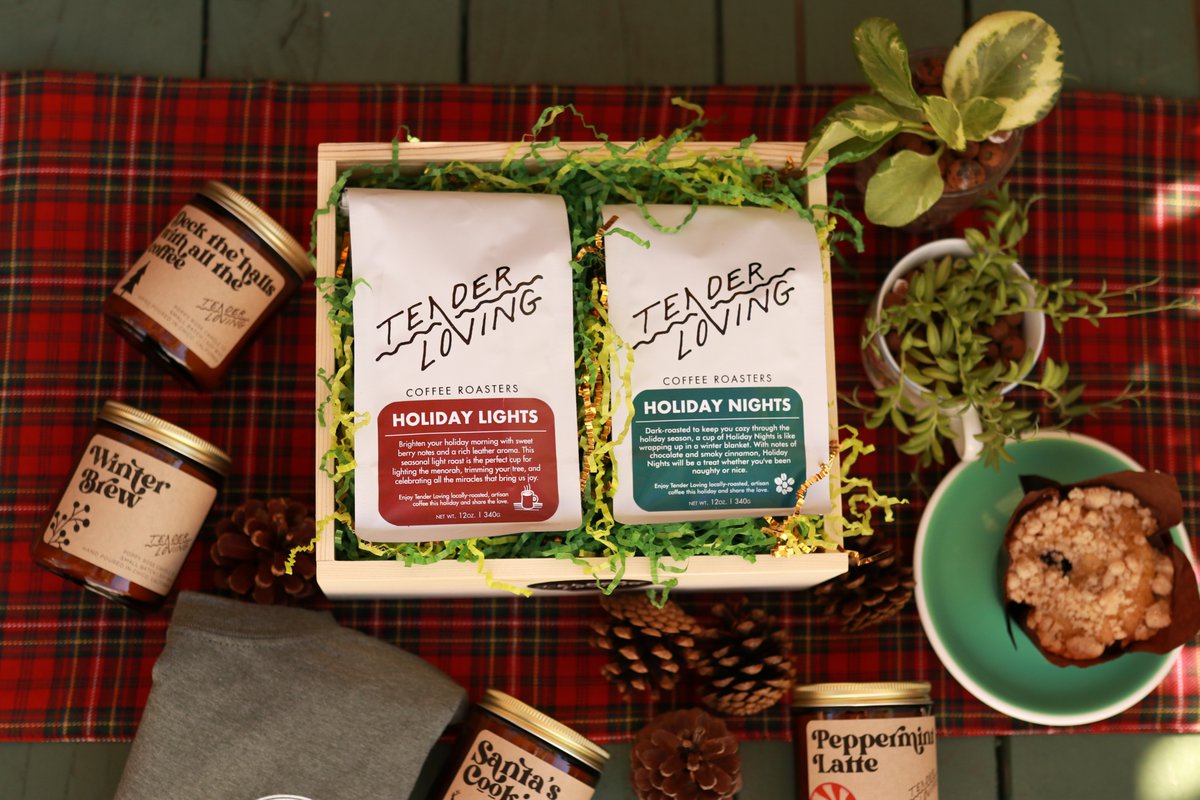 TLCRoasters's tweet photo. 'Tis the season! Find the perfect gift for those you love 🎁 You can find delightful soy wax candles, Pipevine chocolate, Chemex coffee brewers, and of course … COFFEE ☕️Get a free $10 cafe gift card with every holiday box you purchase at Tender Loving! https://t.co/ZHYxO6KoN5