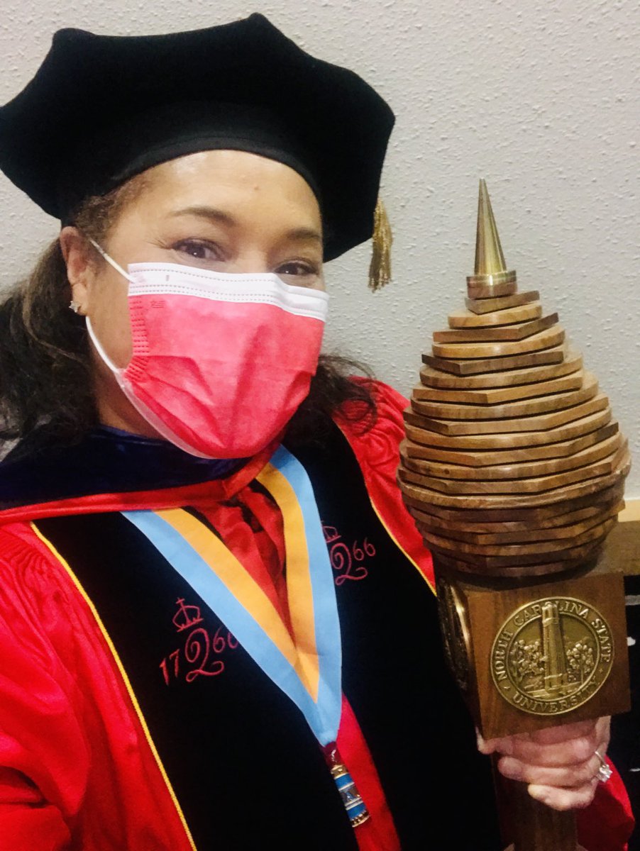 JadeBerryJames's tweet photo. It is my honor to serve as NCSU Chair of the Faculty, address faculty issues and matters of the heart in the Faculty Senate. As the faculty marshal, I carry the university mace at commencement! My heart beats with pride & joy @NCState ❤️ Class of 2021 #HollerBack https://t.co/p262Gg7Zkg