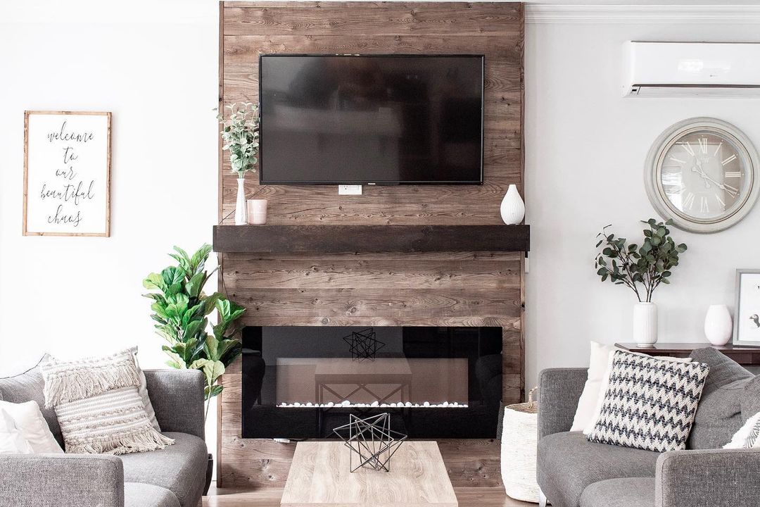 sketchlist's tweet image. Excited to add some holiday cheer to this space? These fireplaces are 🔥 ! 

#woodenfireplace  #wood #woodenbeds