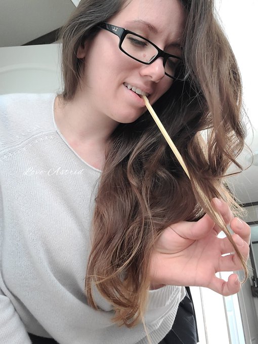 It feels good to let my long hair down https://t.co/fVN8WInKw8<a href="/tag/love"class="tags"><span>#love</span></a><a href="/tag/gorgeous"class="tags"><span>#gorgeous</span></a>