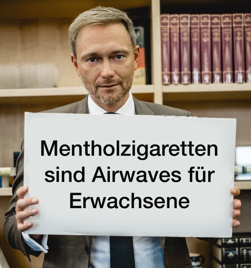 ultracoole's tweet photo. Lindner hat immer recht
Der Atem bleibt frisch beim Porsche fahren #FDP #Kehlkopfkrebs #DaddyLindner https://t.co/xMwsSp8uHW