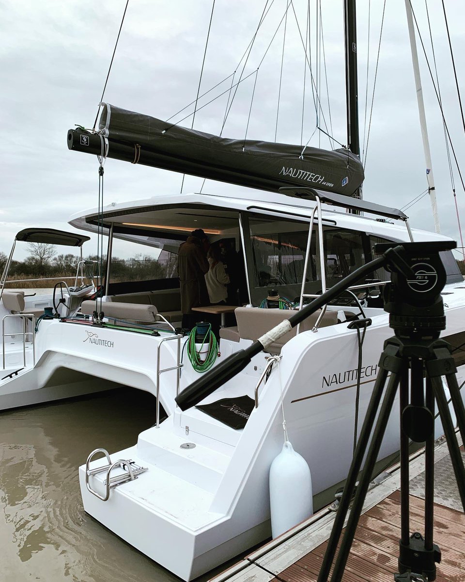 RichezLerouge's tweet image. Avec @F3Aquitaine pour le lancement du nouveau 44 Open de Nautitech sous le marrainage porte-bonheur de @SMarcilly . Bon vent sur les mers du globe au dernier né du  constructeur rochefortais . @NautitechCat #francerelance #multicoque Premiers essais au @MiamiBoatShow