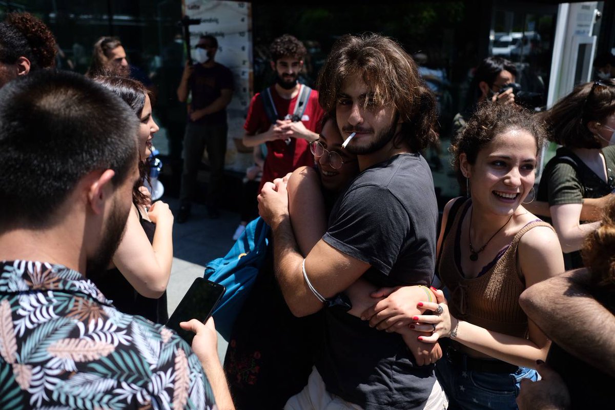 #BerkeyePeriteÖzgürlük
#MücadeleUmuttur
#70GündürTutuklular