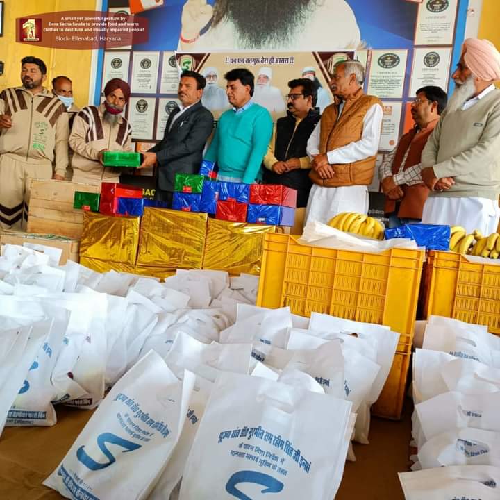 insankomal777's tweet photo. Needy people including visually impaired who are unable to make ends meet have been helped by Dera Sacha Sauda volunteers in Ellenabad, Haryana by providing them with food and clothes.
#DSSSharingWarmth https://t.co/miroZdypIr