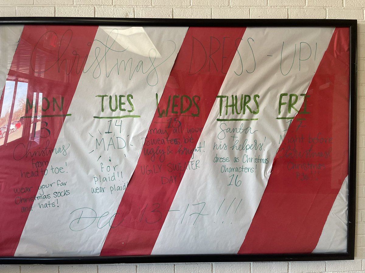 YellowjacketsTV's tweet photo. Make sure to dress up for this weeks dress up days! https://t.co/w5ARedkGLV