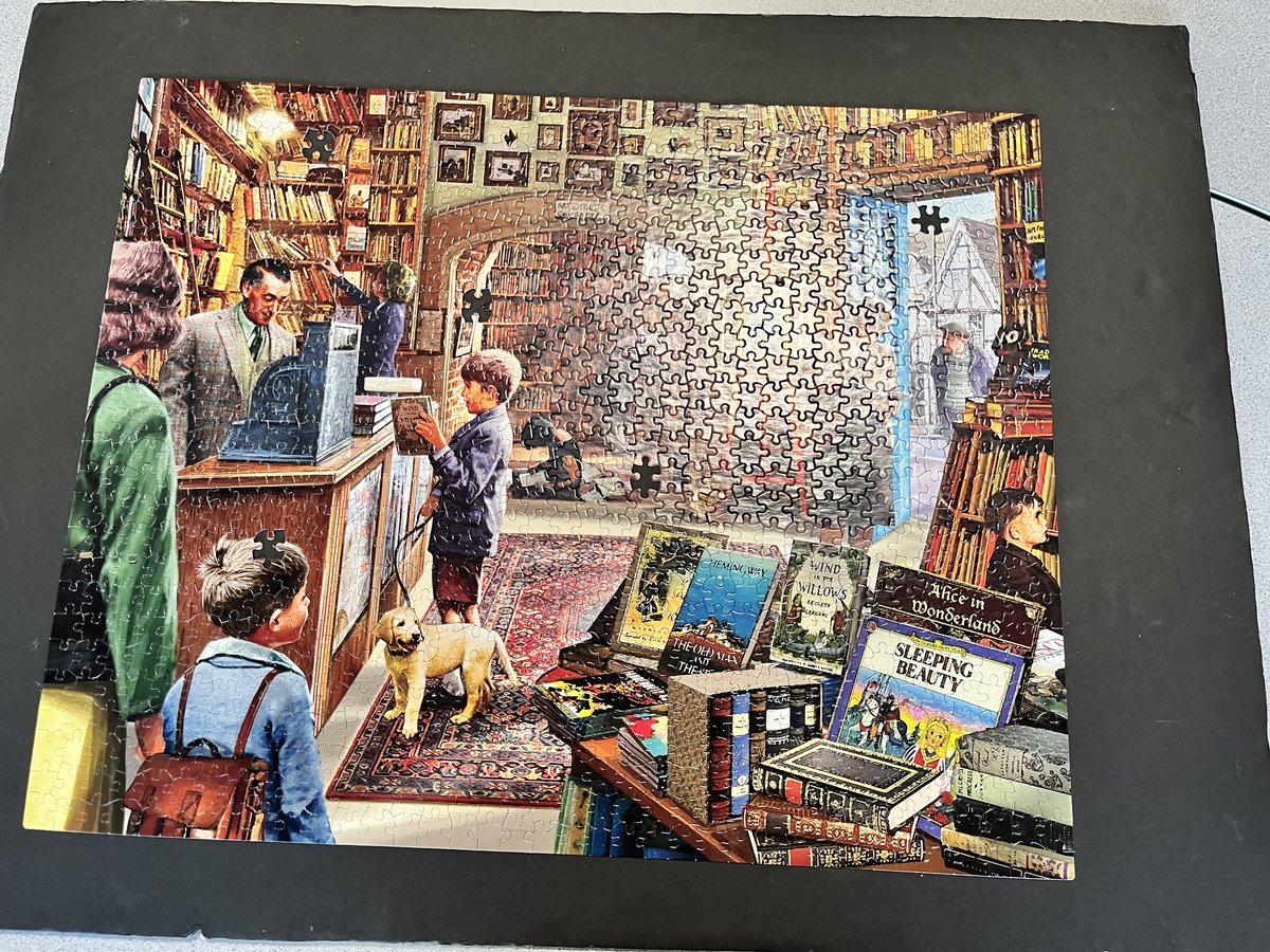 BellevilleHSLib's tweet photo. So proud of all the students who helped put together this 1000 piece puzzle during their lunch period and after school.  Way to go!! https://t.co/BBpW51HkA8