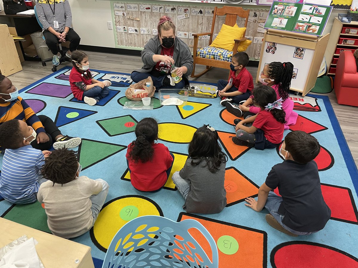 PrekCummings's tweet photo. Making play-dough and making connections with @AhlheimAshley @DobiePKSchool.  Bonus points to the little girl who said it looked like porridge.!  #littlelearnersbigvoices #risdprek #DobieShines https://t.co/IlXXS4DVN4