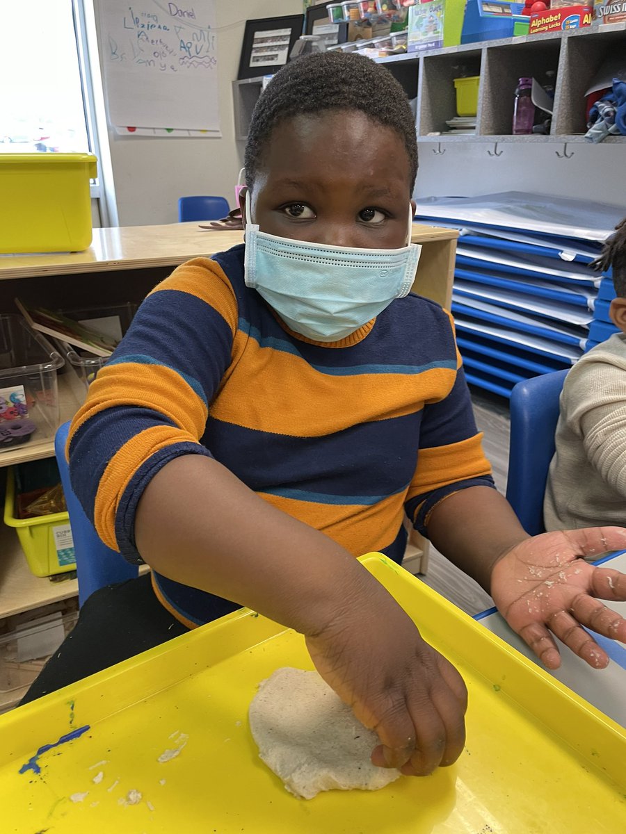 PrekCummings's tweet photo. Making play-dough and making connections with @AhlheimAshley @DobiePKSchool.  Bonus points to the little girl who said it looked like porridge.!  #littlelearnersbigvoices #risdprek #DobieShines https://t.co/IlXXS4DVN4
