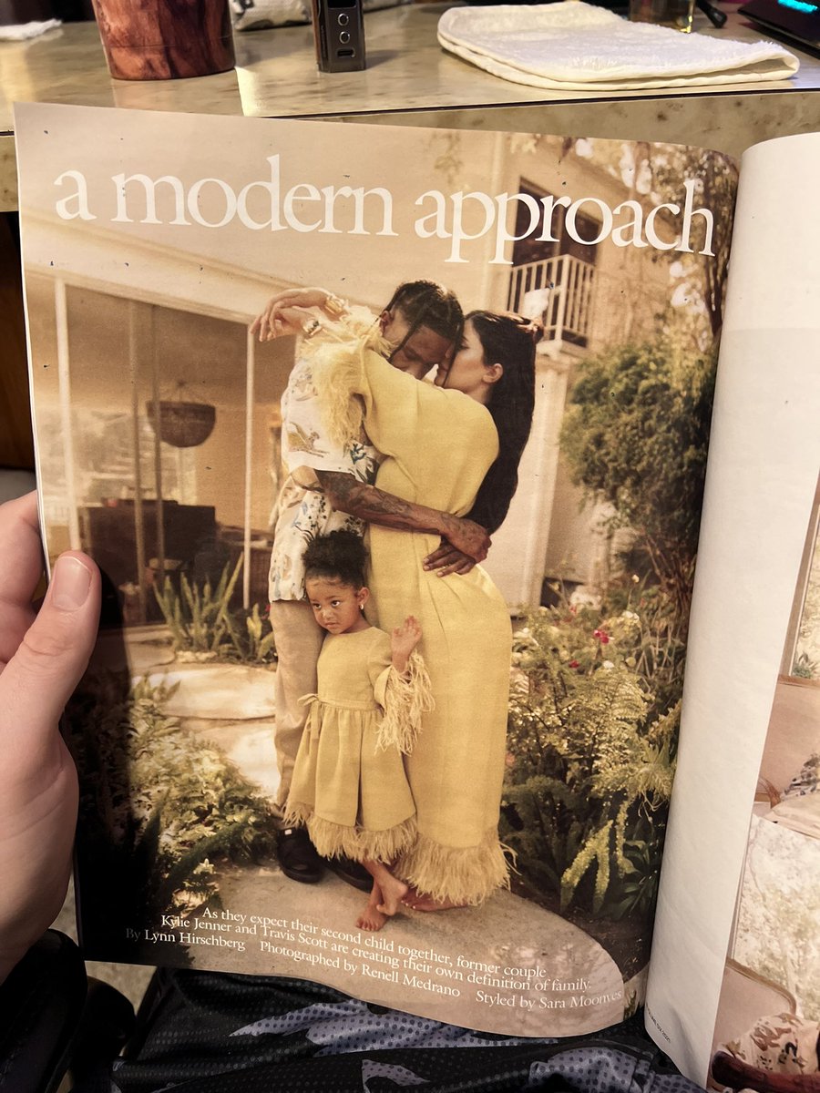 TheMightyJDub's tweet photo. W magazine tried to make Travis Scott look wholesome after what happened at six flags? https://t.co/IflJ0kHqxp