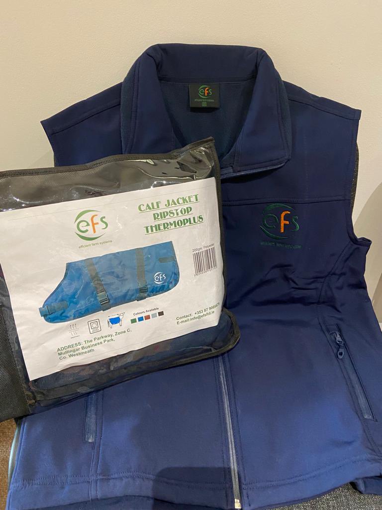 CHRISTMAS GIVEAWAY 🧑🏼‍🎄🤶
We are giving away an EFS body warmer &amp; calf jacket to one lucky winner! 

To enter the competition 
 ⚡️Retweet 
⚡️Tag a friend

The winner will be announced on Mon 20th Dec !