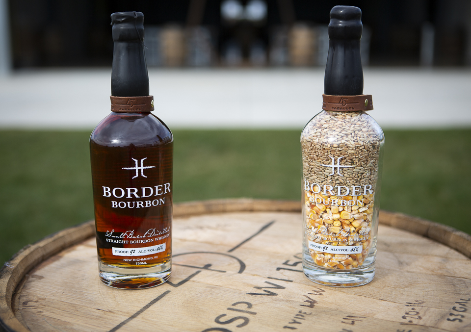 45thParallelWI's tweet photo. Jingle jangle your way over to see us today and grab your #12daysof45th deal on our Border Bourbon bottles.  We're open until 5pm. 
#christmasshopping #45thparalleldistillery #45thparallelwhiskey #borderbourbon https://t.co/M01lWcEsOR