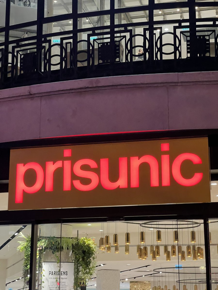 J_HenryJacquart's tweet photo. C’est un trip marketing @Monoprix ou vous relancez vraiment la marque ? #Prisunic https://t.co/L3C6uGsdRv