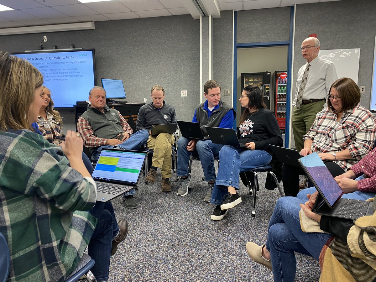 greher_64's tweet photo. On going collaboration with strategic design team! Keeping it real! @FrenshipISD @engaged_learning https://t.co/cqJfQ5Oz4U