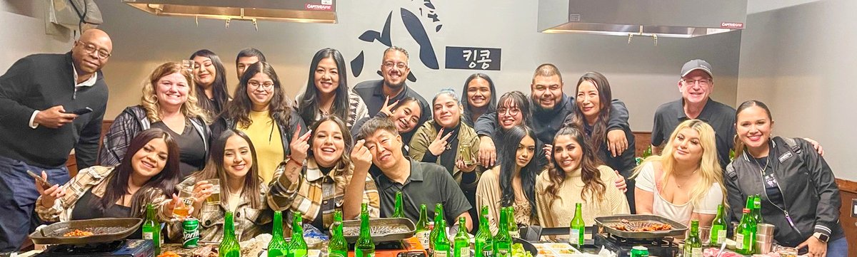 Thank you to <a href="/AllianceTel1/">AllianceTel</a> and <a href="/HannahS68570862/">Hannah Shin</a> for a great Holiday event in the Portland Market! Looking forward to furthering our partnership and driving SmartPay in 2022!