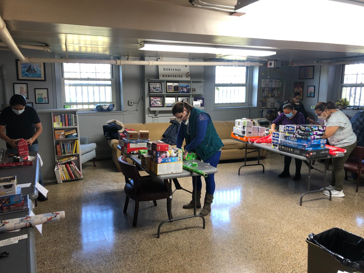 SJSDNY's tweet photo. Thank you to our Parent Ed Group that came out today to wrap a ton of gifts for our students!
*
*
*
#4201Schools @4201Schools #150YearsOfDeafEd #parentgroupsrock https://t.co/Bn3hCCKejN
