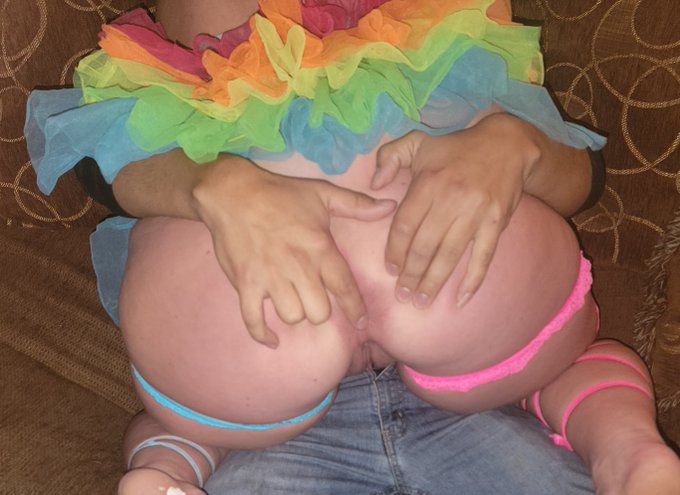 I let all my fans touch my asshole :p  Snap me at DenversToy rn for a you're chance to play with it :)